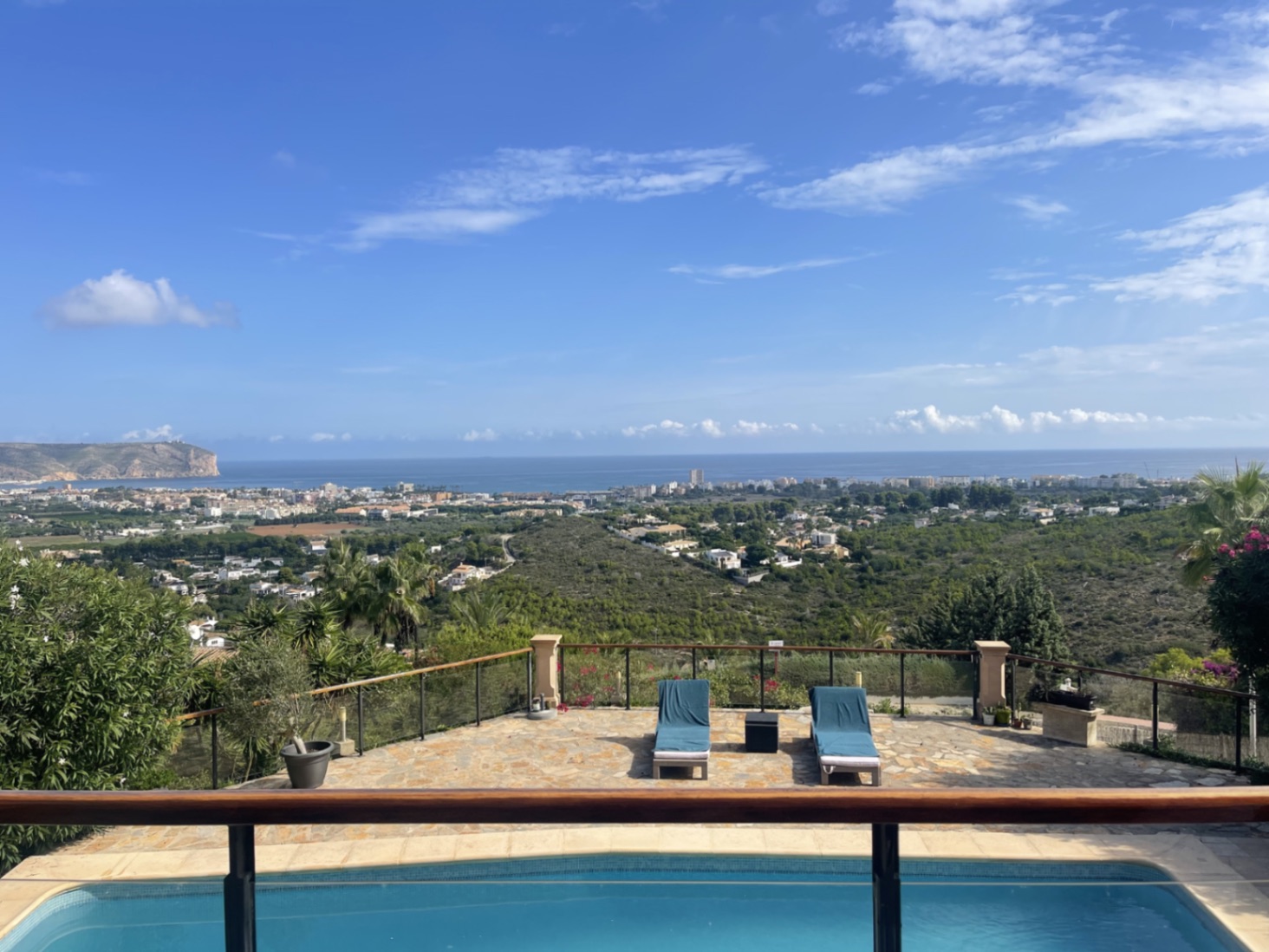 Mediterrane Villa met Panoramisch Zee- en Montgözicht in Jávea