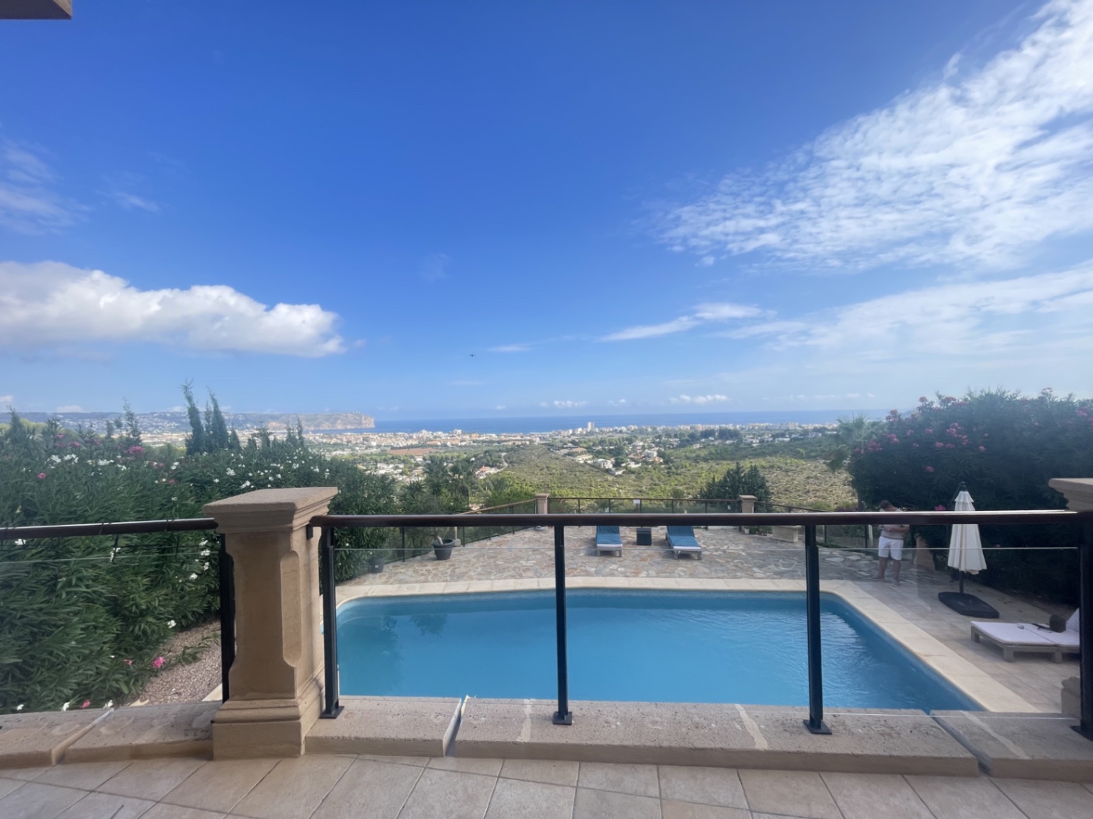 Mediterrane Villa met Panoramisch Zee- en Montgözicht in Jávea