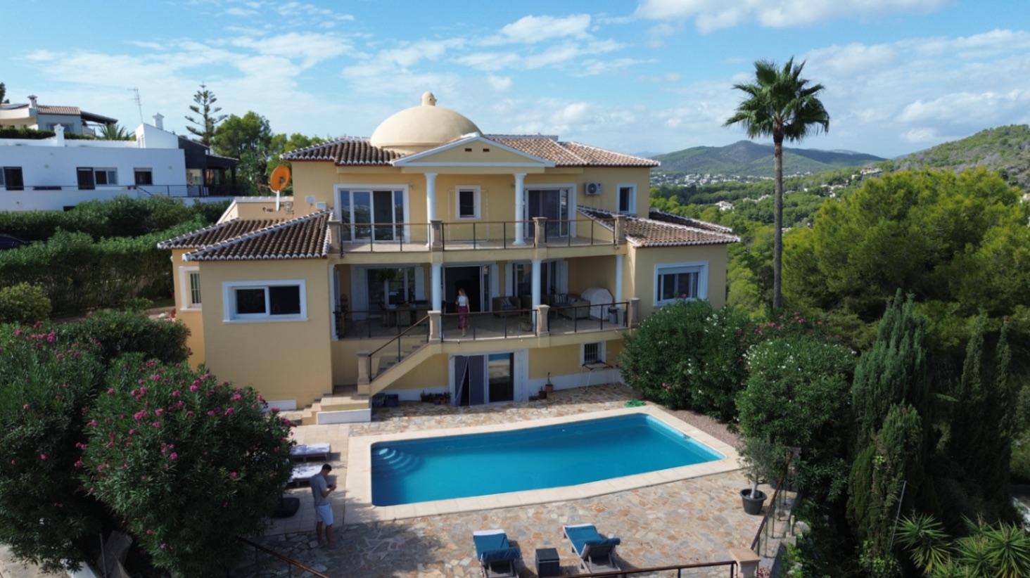 Mediterrane Villa met Panoramisch Zee- en Montgözicht in Jávea