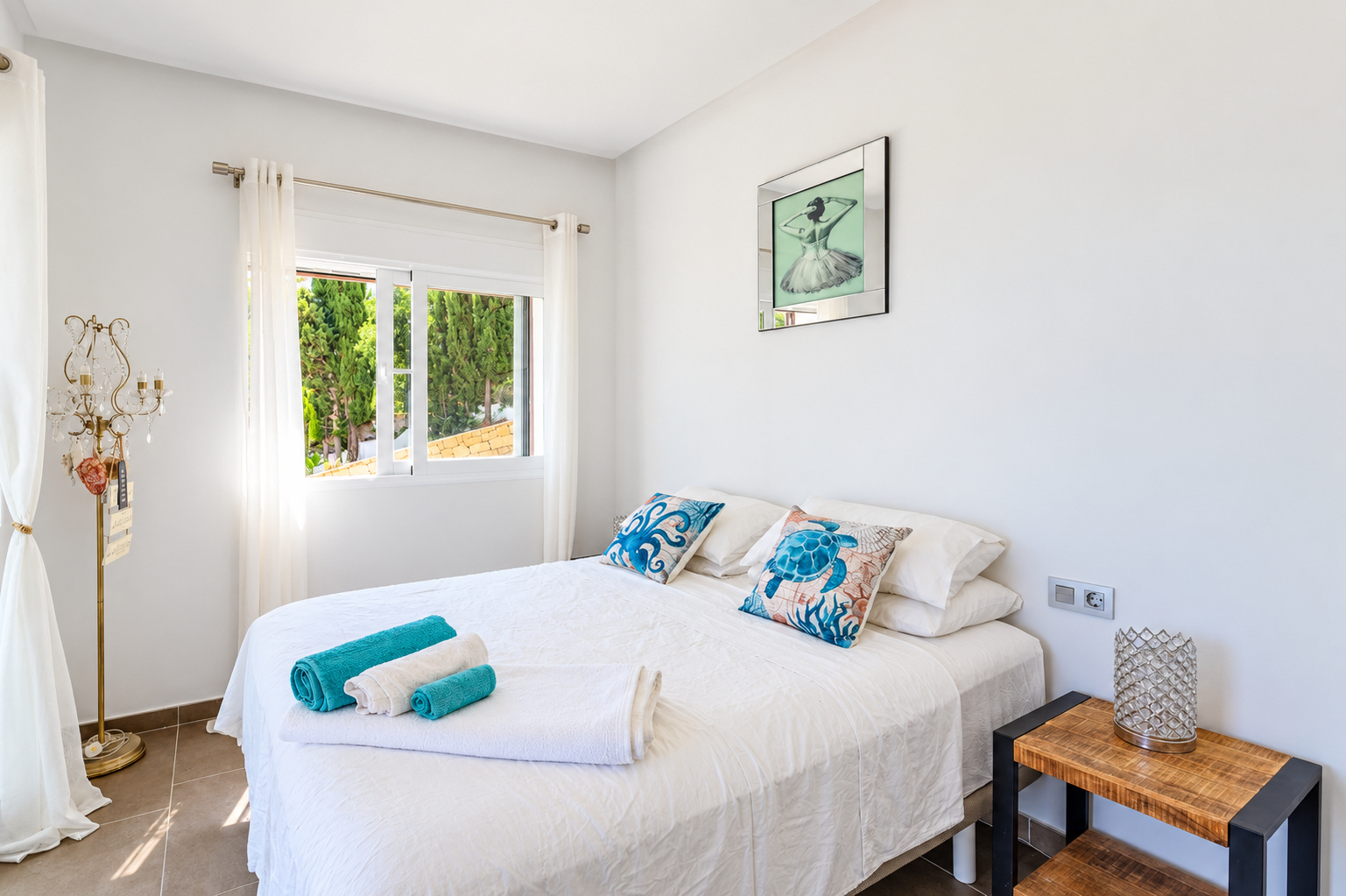Villa de 5 habitaciones con vistas al mar en venta en Jávea.