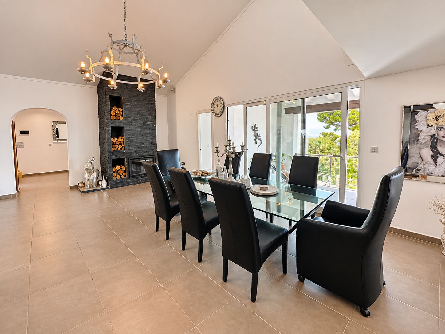 Villa de 5 habitaciones con vistas al mar en venta en Jávea.