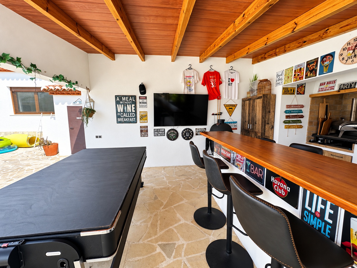 Charmante villa de 6 chambres à vendre à Javea, près de la vieille ville et de l'école internationale.