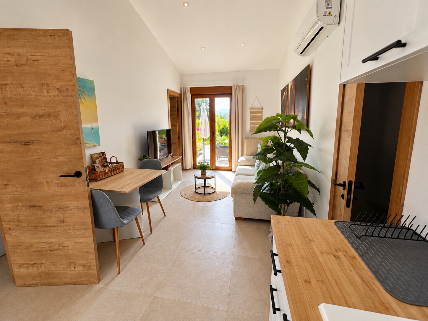 Charmante villa de 6 chambres à vendre à Javea, près de la vieille ville et de l'école internationale.