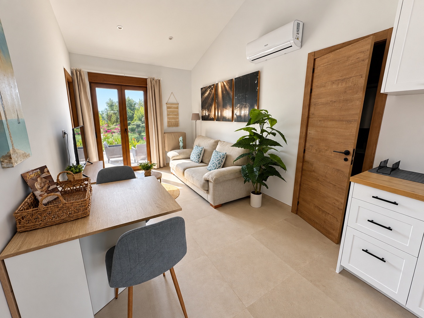 Charmante villa de 6 chambres à vendre à Javea, près de la vieille ville et de l'école internationale.