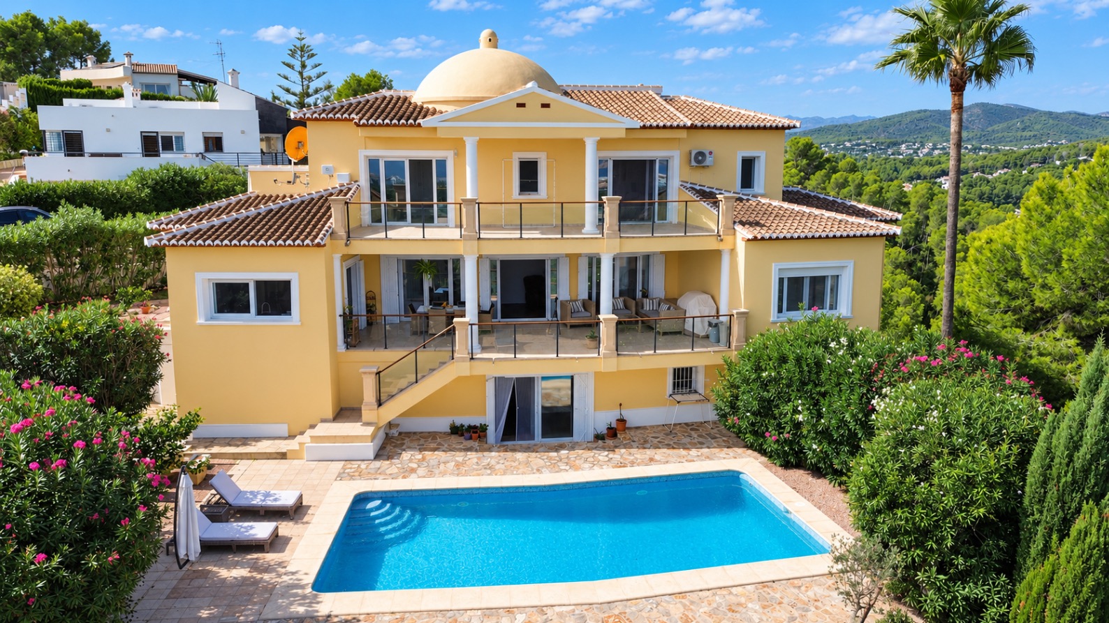 Villa Méditerranéenne avec Vue Panoramique sur la Mer et le Montgo à Jávea