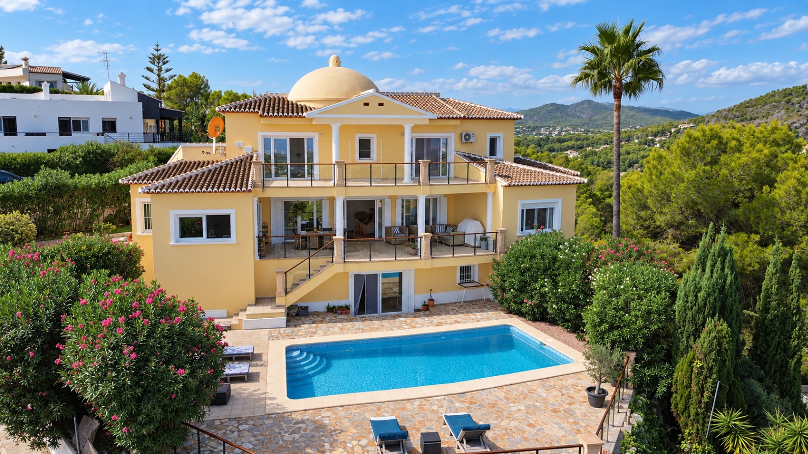 Villa Méditerranéenne avec Vue Panoramique sur la Mer et le Montgo à Jávea