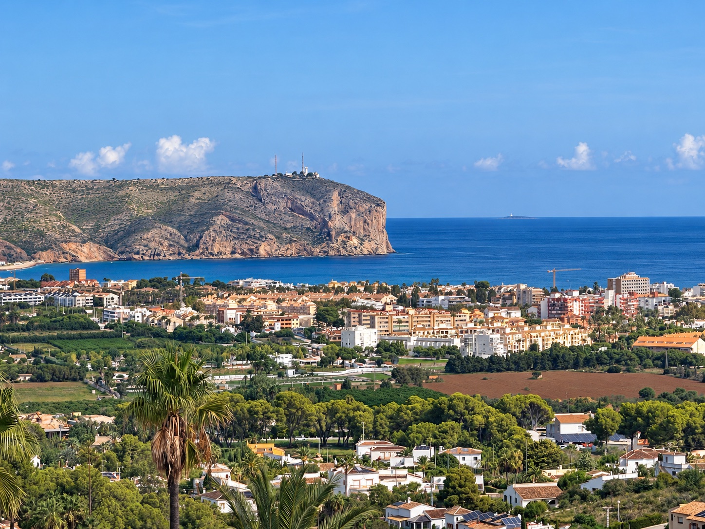 Villa Méditerranéenne avec Vue Panoramique sur la Mer et le Montgo à Jávea