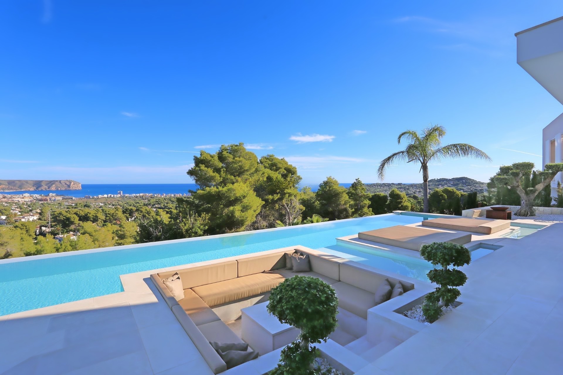 Villa de lujo de 4 dormitorios vista excepcional en venta Javea