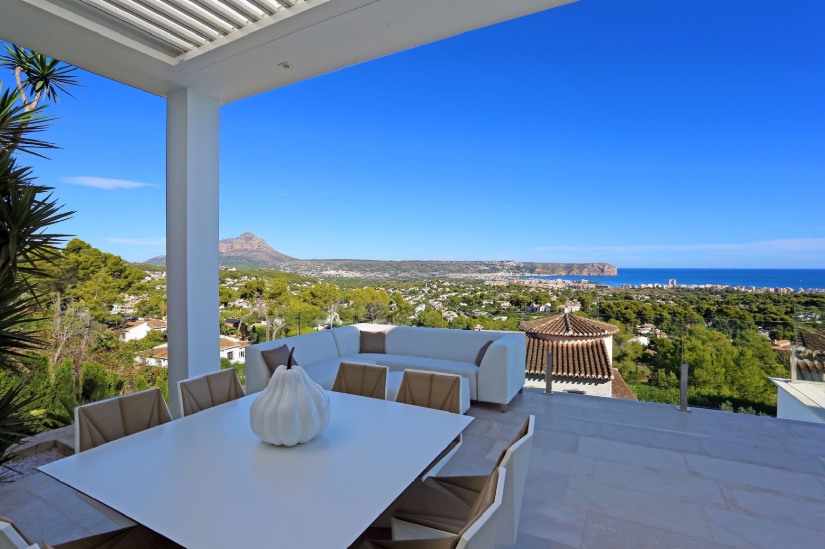 Villa de lujo de 4 dormitorios vista excepcional en venta Javea