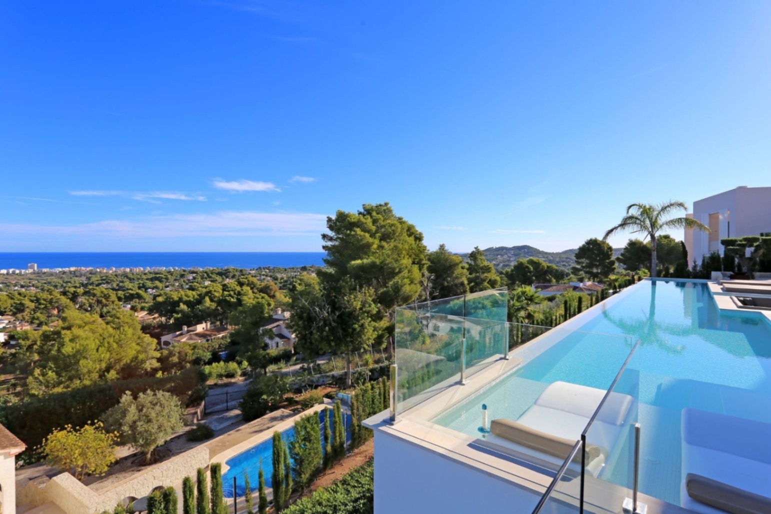 Villa de lujo de 4 dormitorios vista excepcional en venta Javea