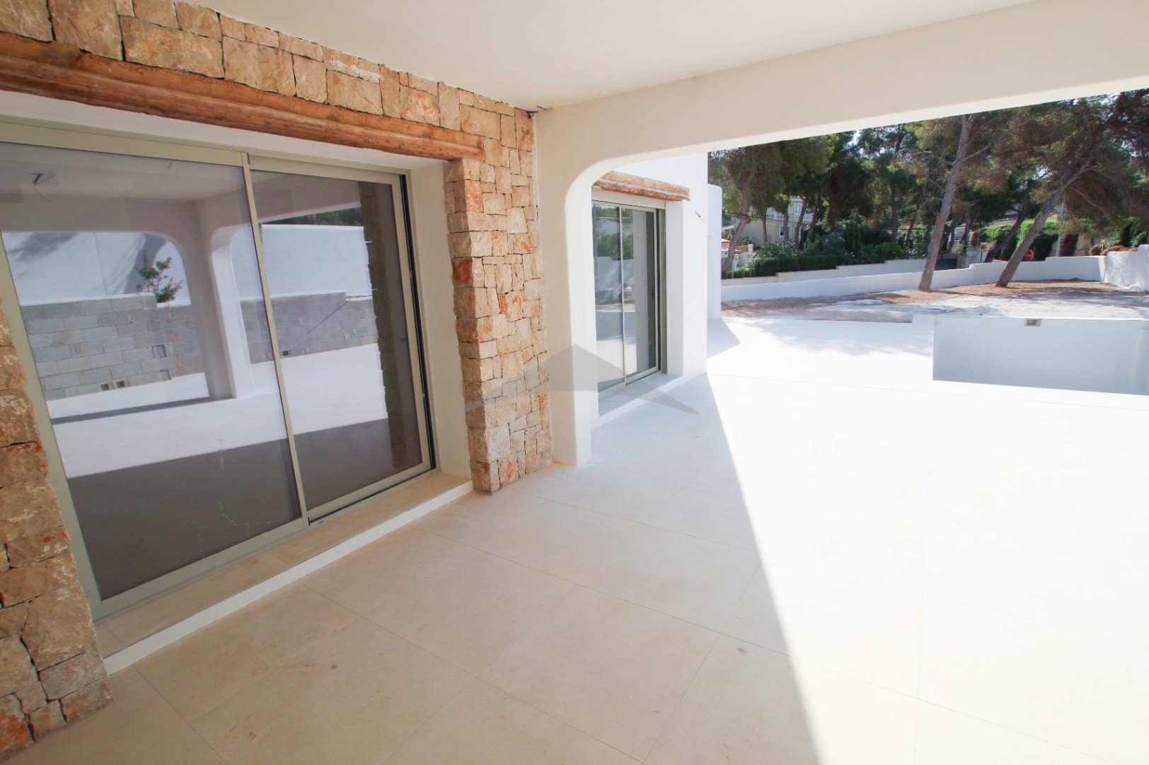 Atemberaubende Neubauvilla mit 3 Schlafzimmern zum Verkauf in Moraira Cap Blanc