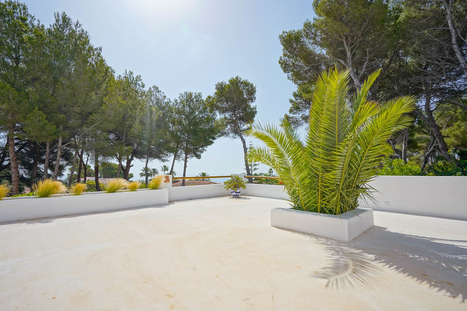 Villa in Ibicenco-stijl met 5 slaapkamers en uitzicht op zee te koop in Javea