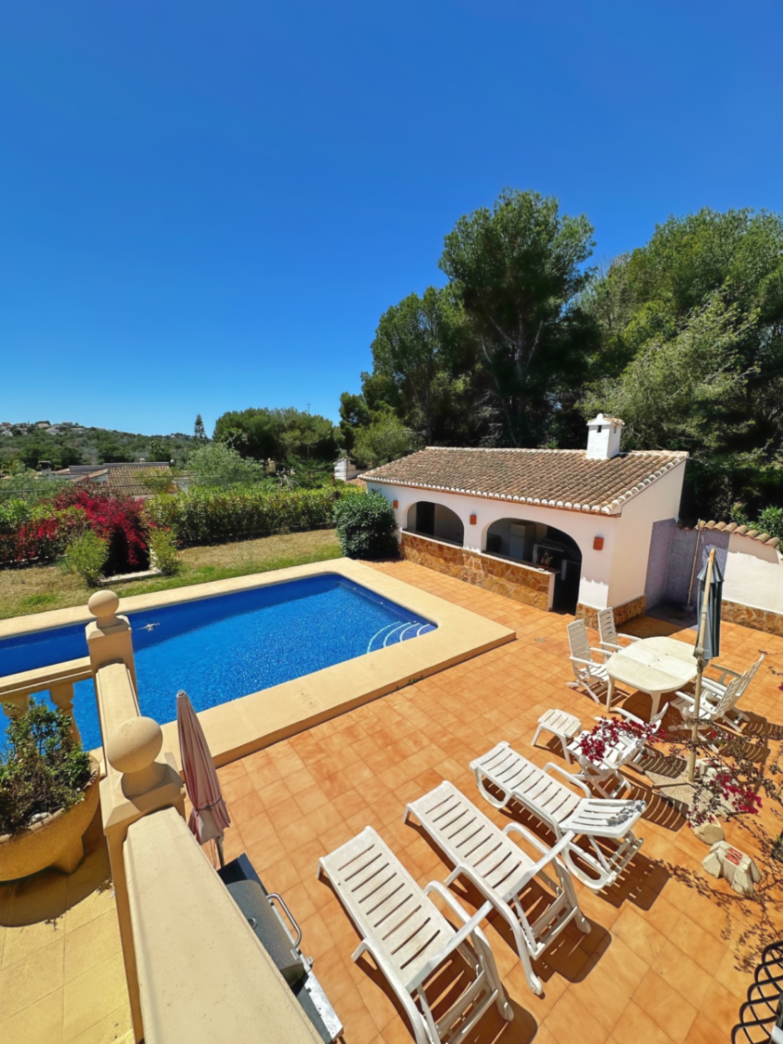 Charming Mediterranean villa with 4 bedrooms for sale in Jávea - Close to beaches and restaurants