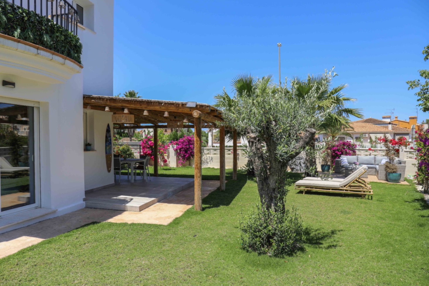 3-Zimmer-Villa in einer Luxusanlage mit Pool zu verkaufen in Denia Montgo - In der Nähe von Restaurants und Stränden