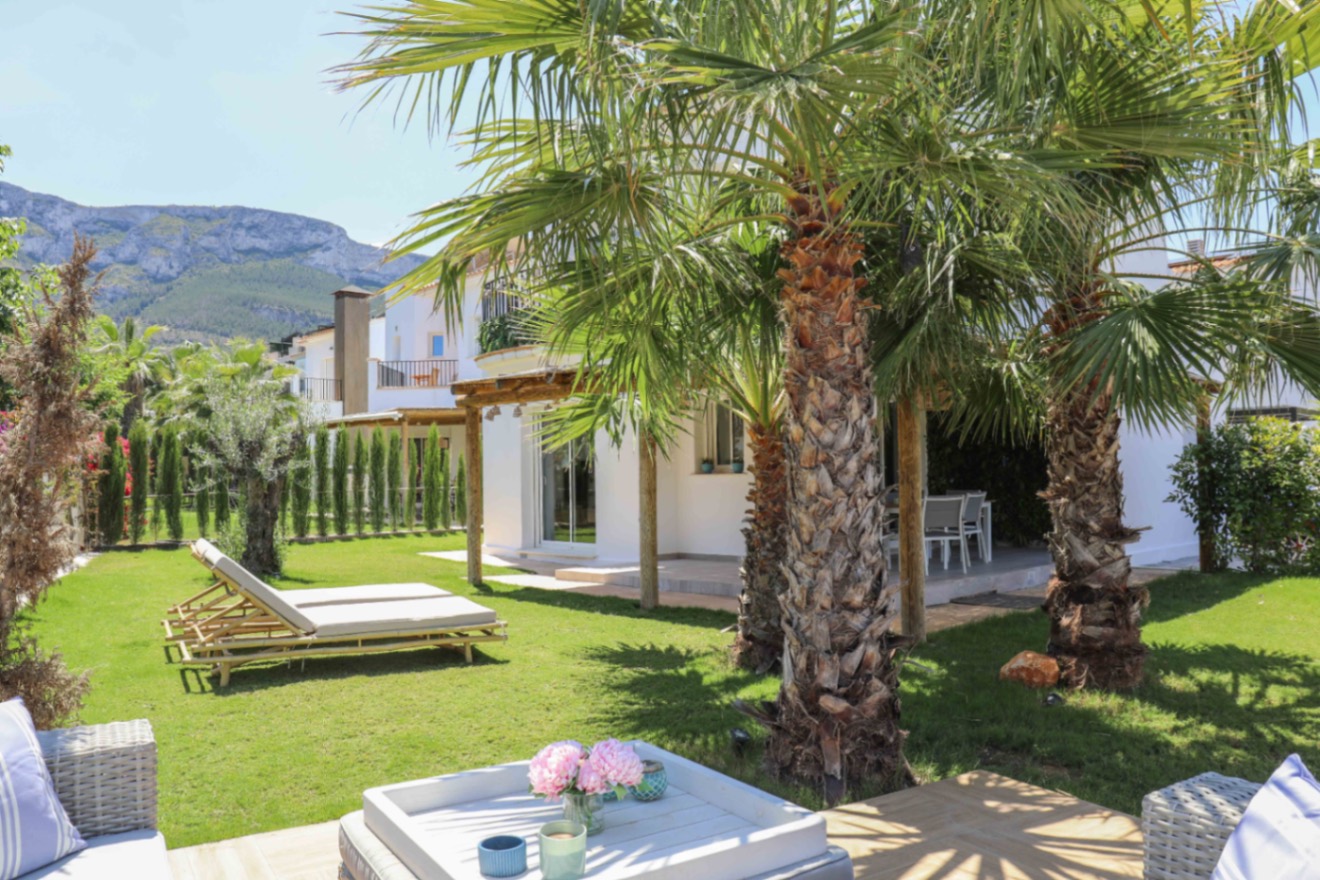 3-Zimmer-Villa in einer Luxusanlage mit Pool zu verkaufen in Denia Montgo - In der Nähe von Restaurants und Stränden