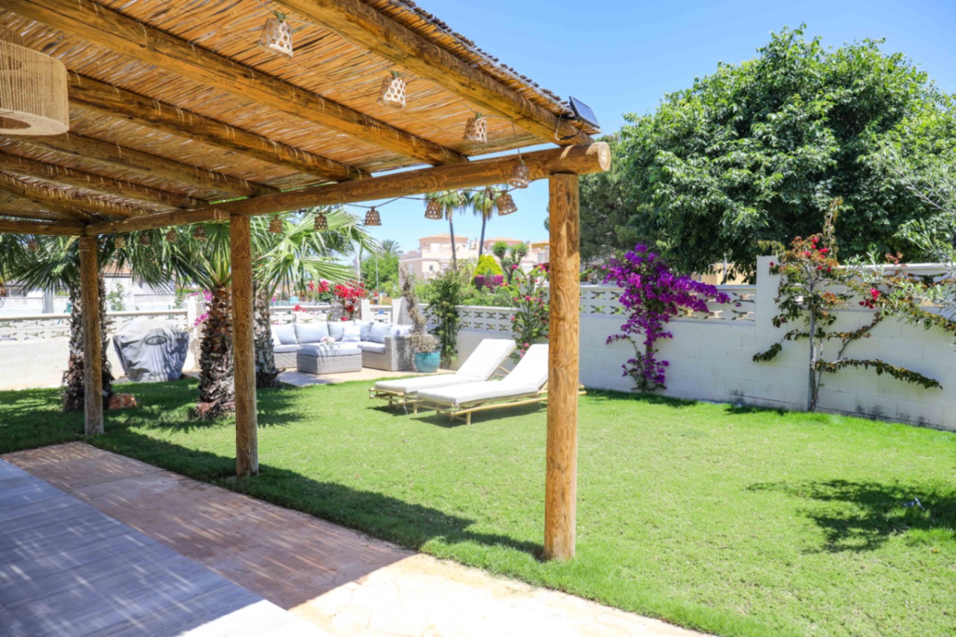 3-Zimmer-Villa in einer Luxusanlage mit Pool zu verkaufen in Denia Montgo - In der Nähe von Restaurants und Stränden