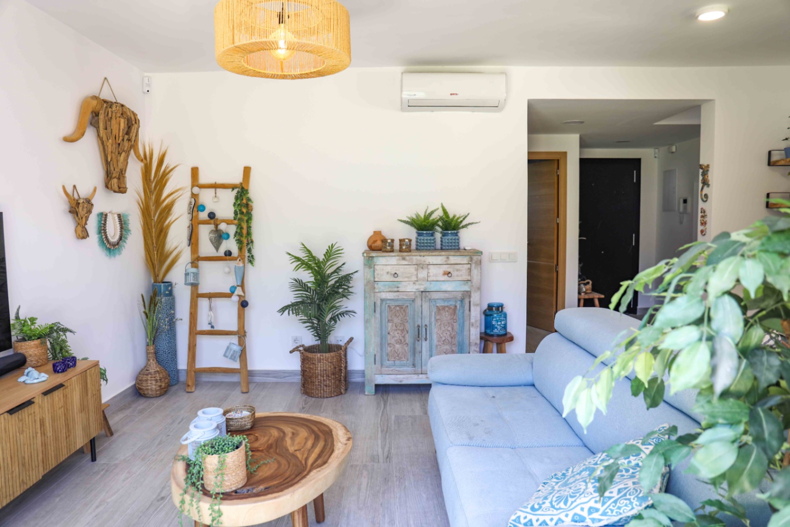 3-Zimmer-Villa in einer Luxusanlage mit Pool zu verkaufen in Denia Montgo - In der Nähe von Restaurants und Stränden