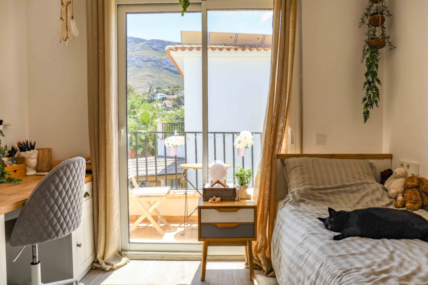 3-Zimmer-Villa in einer Luxusanlage mit Pool zu verkaufen in Denia Montgo - In der Nähe von Restaurants und Stränden