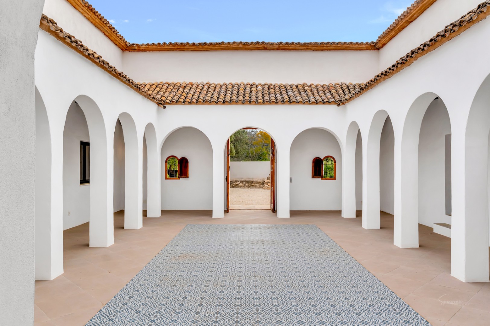 Magnificent fully renovated estate for sale in Jávea.