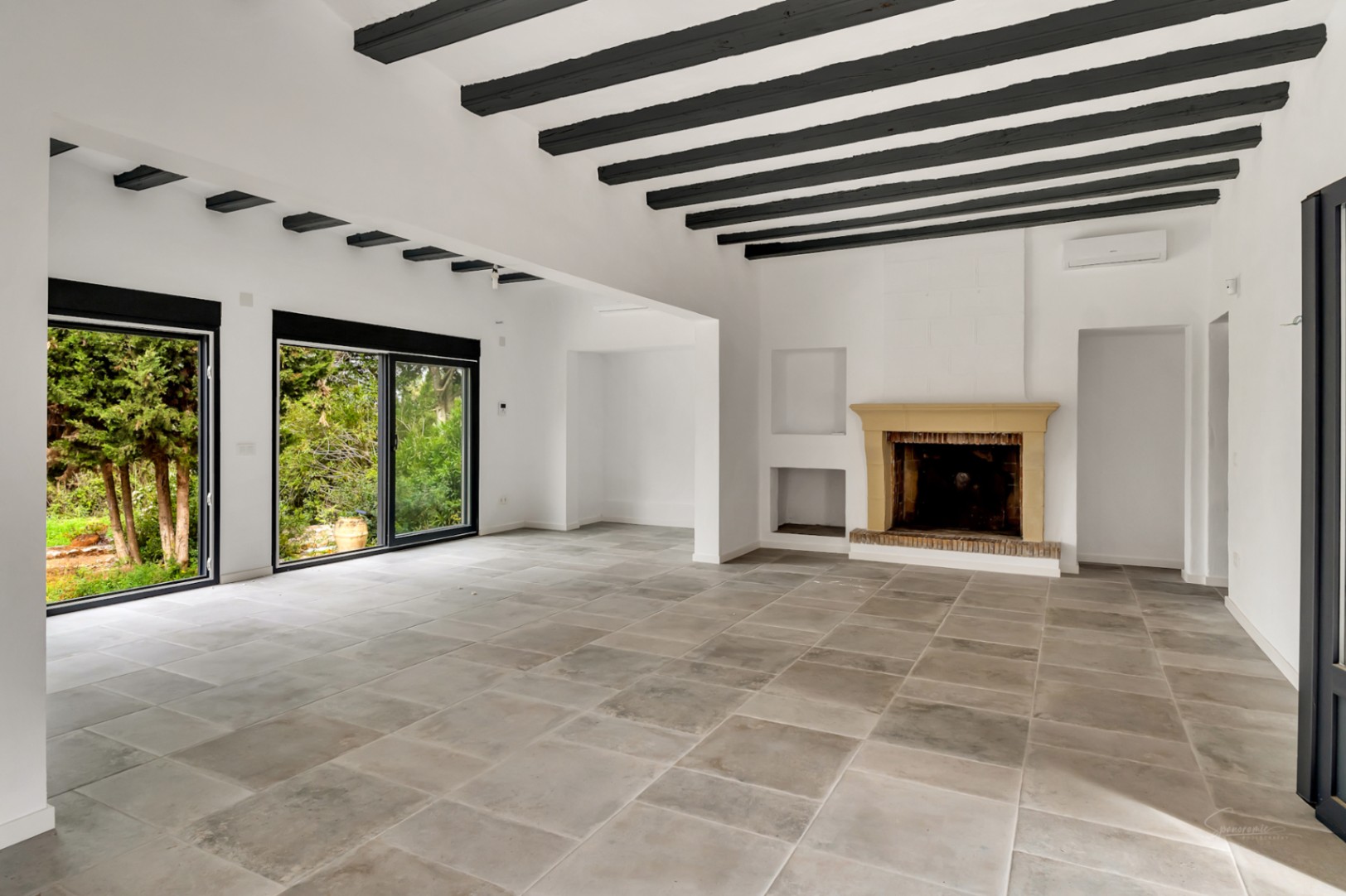 Magnificent fully renovated estate for sale in Jávea.