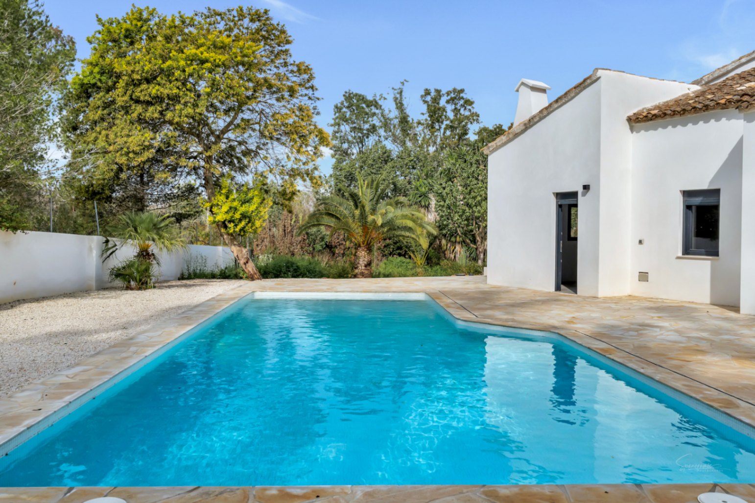 Magnificent fully renovated estate for sale in Jávea.