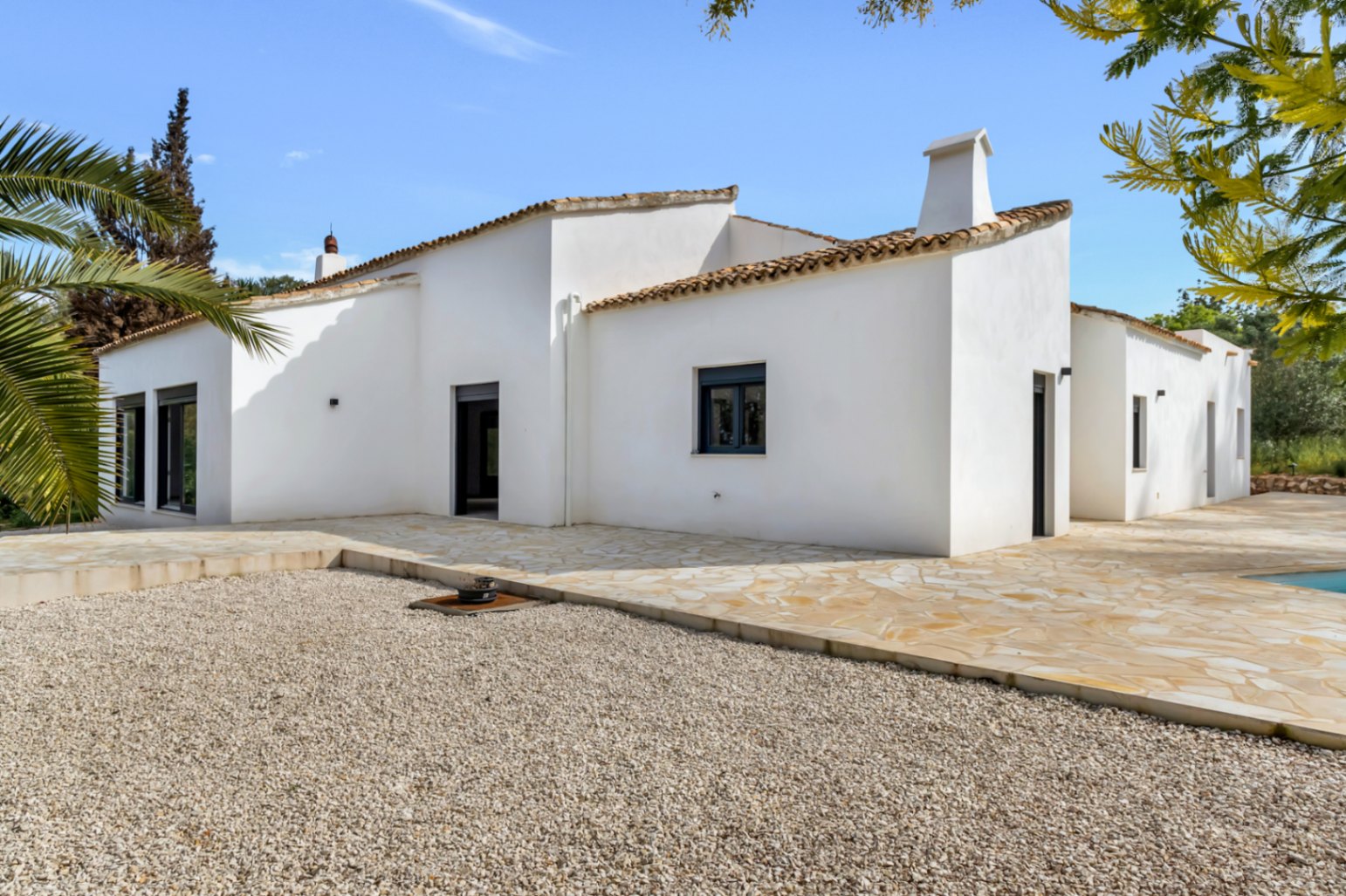 Magnificent fully renovated estate for sale in Jávea.
